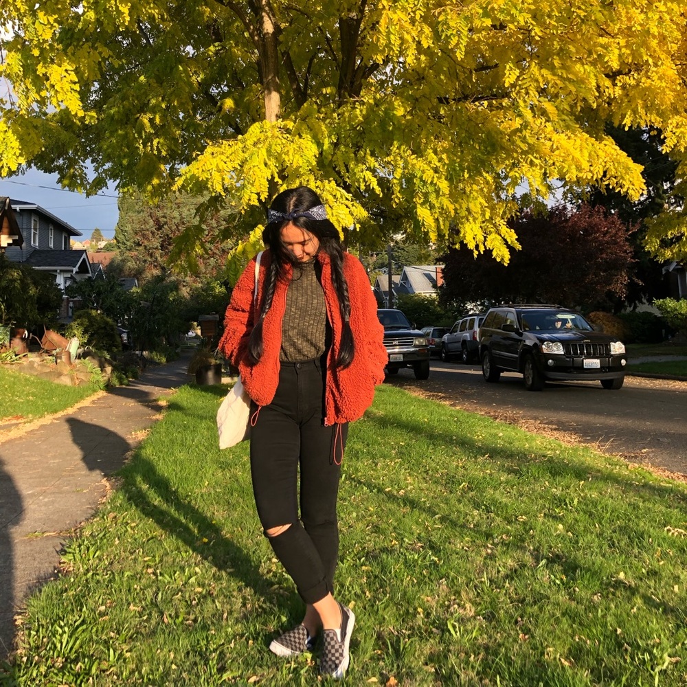 Meet your Posher, Moe